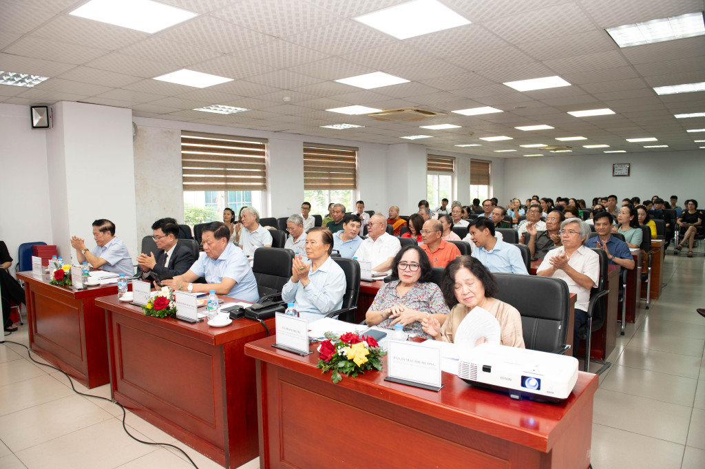 Khai mạc Tọa đàm Khoa học “Chăm sóc sức khỏe cộng đồng vì một Việt Nam khỏe mạnh”