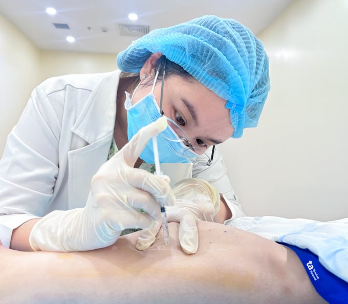 Tiêm botox thu gọn bắp chân